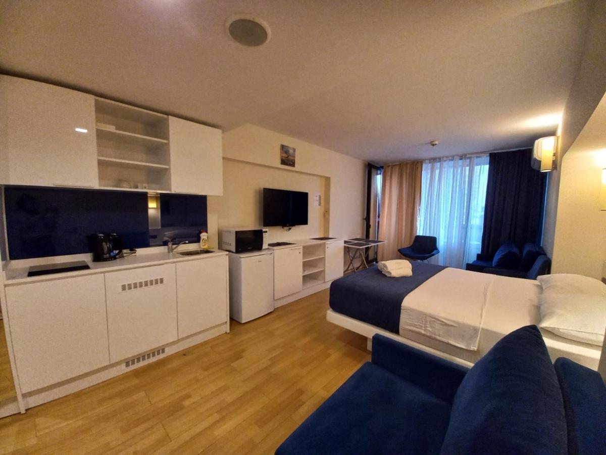 Orbi City Superhost Батуми Екстериор снимка