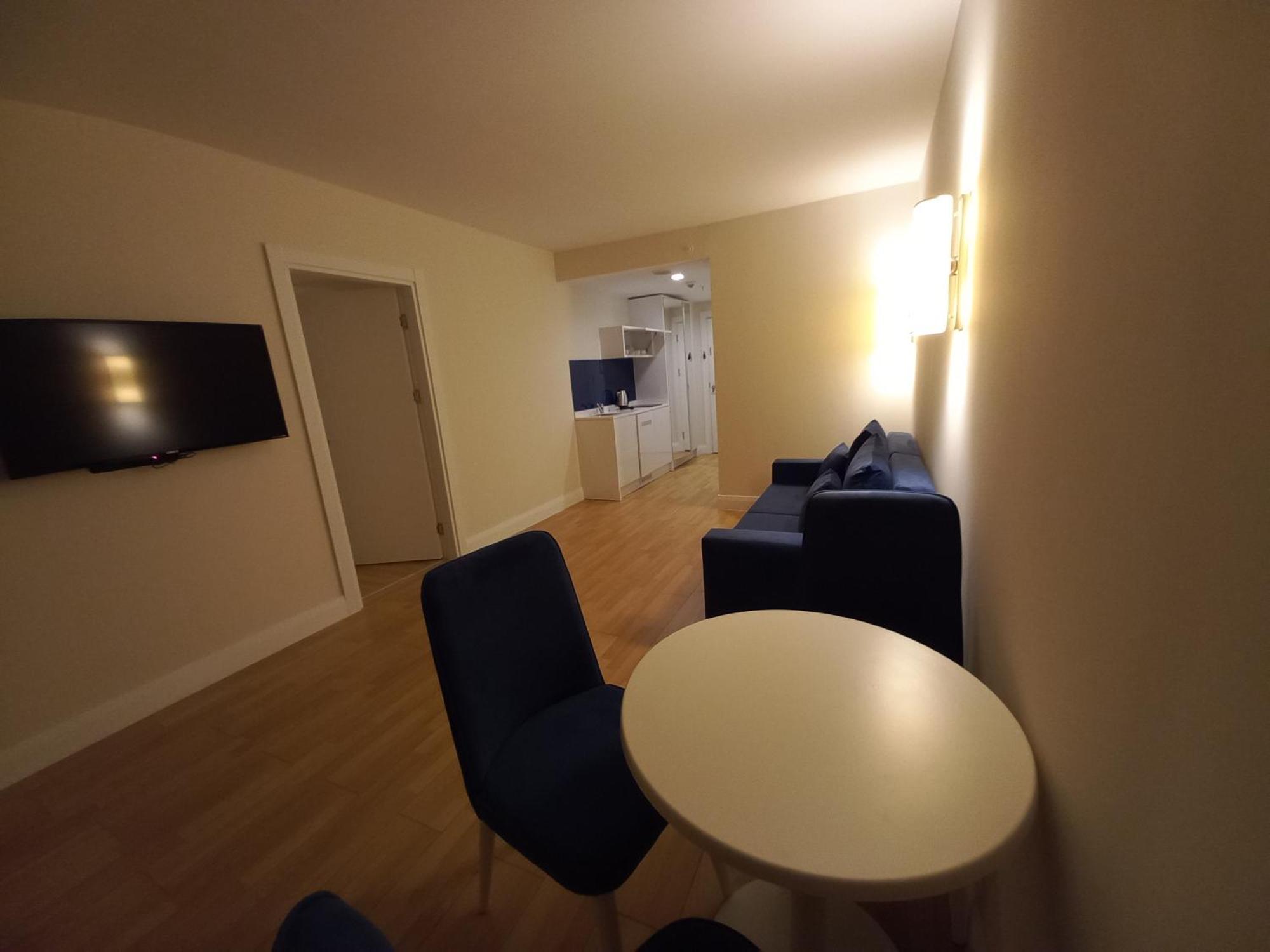 Orbi City Superhost Батуми Екстериор снимка